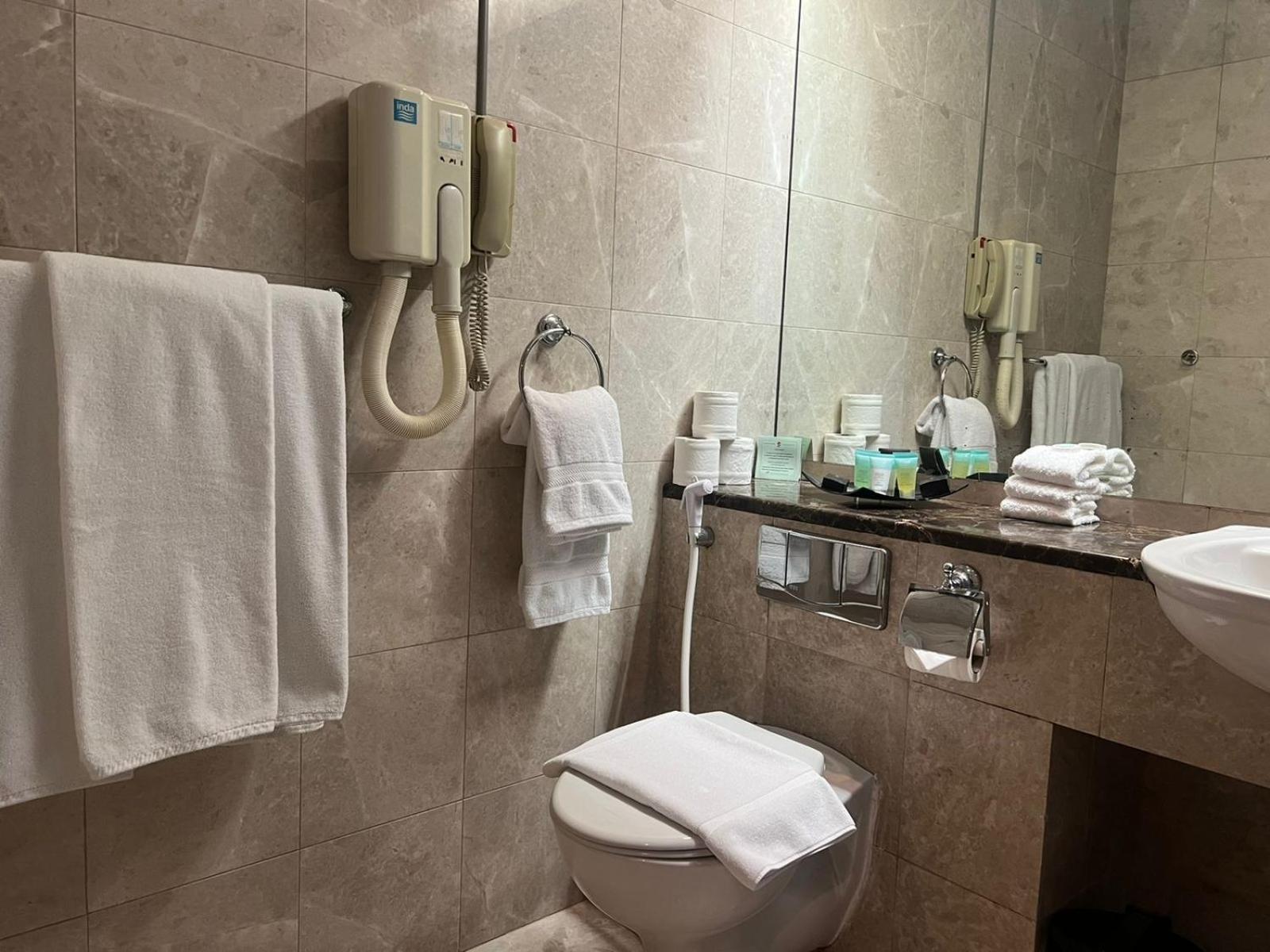Al Jazira Club Hotel Abu Dhabi Room photo