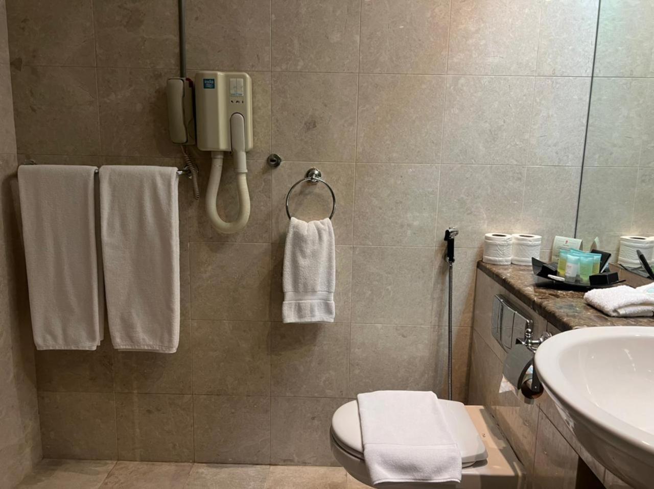 Al Jazira Club Hotel Abu Dhabi Room photo
