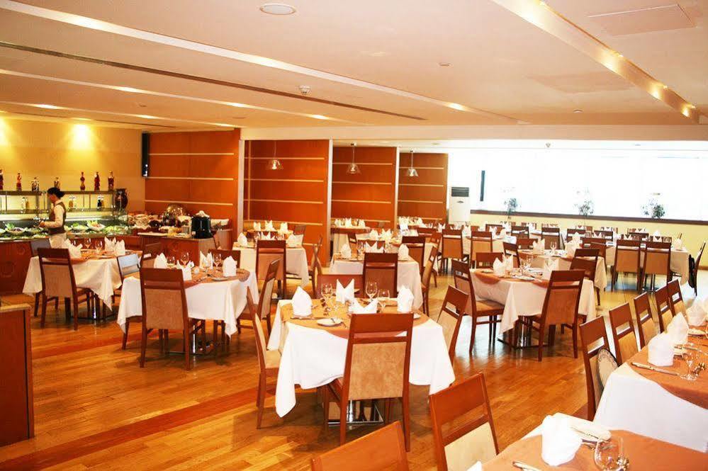 Al Jazira Club Hotel Abu Dhabi Exterior photo